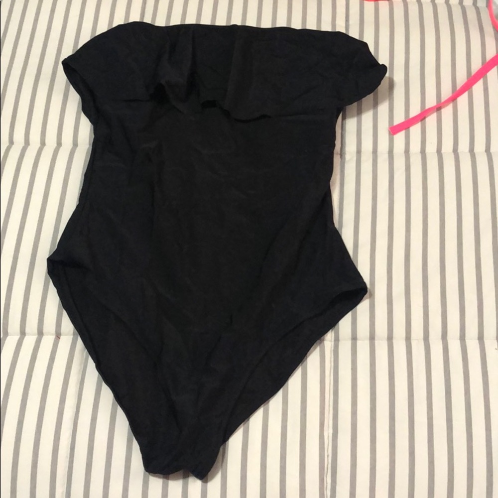 Black swim suit